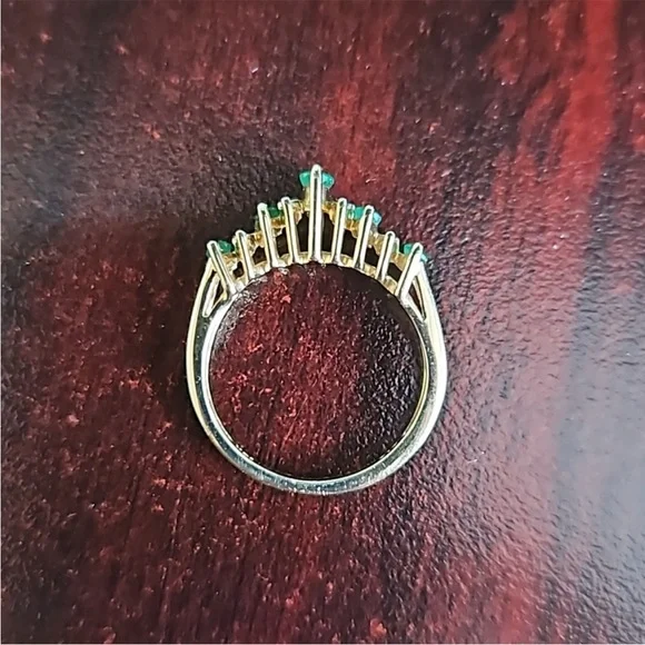 Emerald and diamond ring - Picture 2 of 2